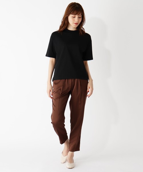 grove(グローブ)の「【S~LL】バックラウンドヘムハイネック5分袖プルオーバー(Tシャツ/カットソー・レディース・ブラック/ベージュ/キャメル・01/02/03/04)」の9枚目の写真