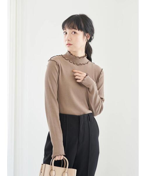 earth music&ecology（アースミュージックアンドエコロジー）の「配色メローリブプルオーバー　＊（Tシャツ/カットソー・レディース・アイボリー/ブラック/ベージュ/モカ・FREE）」の5枚目の写真