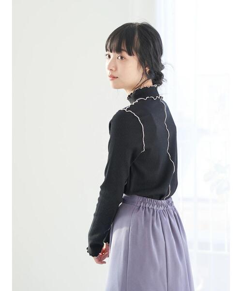 earth music&ecology（アースミュージックアンドエコロジー）の「配色メローリブプルオーバー　＊（Tシャツ/カットソー・レディース・アイボリー/ブラック/ベージュ/モカ・FREE）」の22枚目の写真