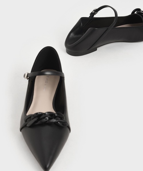 CHARLES & KEITH(チャールズ & キース)の「チェーンリンク メリージェーンフラット / Chain-Link Mary Jane Flats(パンプス・レディース・ブラック/ライトベージュ/レンガ・22.5cm/23cm/23.5cm/24.5cm/25cm/25.5cm)」の16枚目の写真