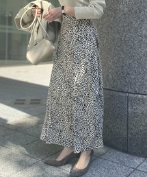 無地・レオパード柄セミフレアスカート
