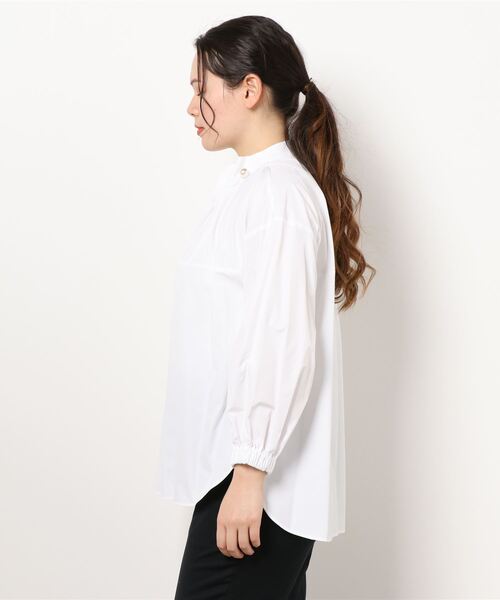 INTERPLANET（インタープラネット）の「【ａｎａｎａ】ＢＩＧパールネックブラウス（シャツ/ブラウス・レディース・ベージュ/オフホワイト/ブラック・FREE）」の5枚目の写真