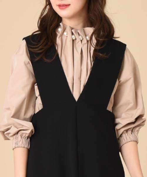 INTERPLANET（インタープラネット）の「【ａｎａｎａ】ＢＩＧパールネックブラウス（シャツ/ブラウス・レディース・ベージュ/オフホワイト/ブラック・FREE）」の3枚目の写真