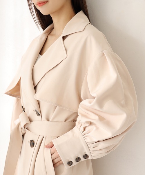 one after another NICE CLAUP(ワンアフターアナザーナイスクラップ)の「パリジェンヌ風トレンチコート(トレンチコート・レディース・ベージュ/サックスブルー/アイボリー・FREE)」の16枚目の写真