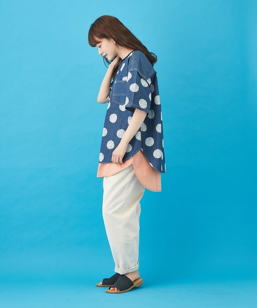 CUBE SUGAR（キューブシュガー）の「抜染ドットプリント デニム クルーネック Ｔシャツ（Tシャツ/カットソー・レディース・ライトブルー/インディゴブルー・M）」の6枚目の写真