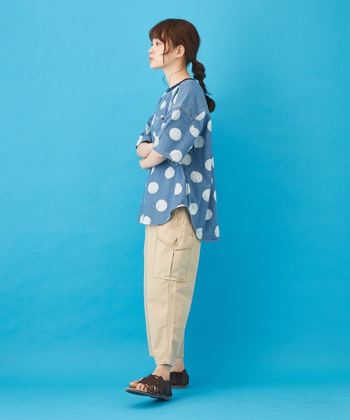 CUBE SUGAR（キューブシュガー）の「抜染ドットプリント デニム クルーネック Ｔシャツ（Tシャツ/カットソー・レディース・ライトブルー/インディゴブルー・M）」の10枚目の写真