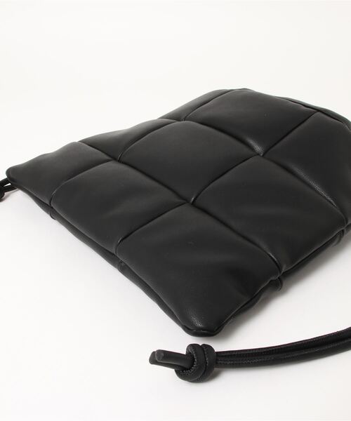 N.（N. Natural Beauty Basic）（エヌエヌナチュラルビューティーベーシック）の「◆キルティング巾着ショルダーバッグ（ショルダーバッグ・レディース・オフホワイト/ブラック・ﾌﾘ-）」の10枚目の写真