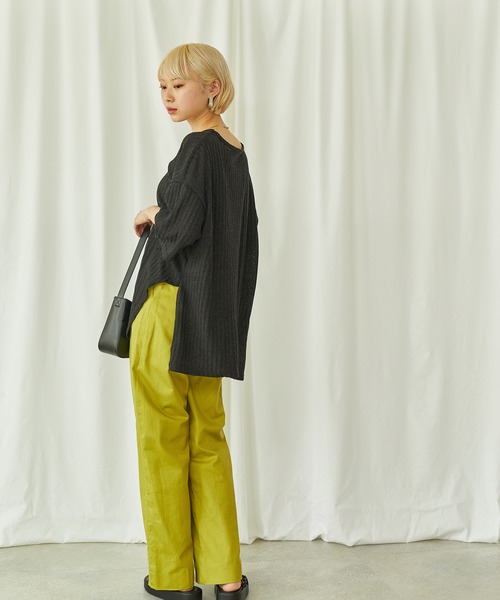 toucher du brise（トゥシェドブリーズ）の「オーバーサイズリブブラウス（Tシャツ/カットソー・レディース・ホワイト/ブラック/ベージュ・M）」の14枚目の写真