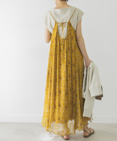 URBAN RESEARCH（アーバンリサーチ）の「Ryシフォンフラワーキャミワンピース（ワンピース・レディース・ネイビー/レッド系その他/イエロー・FREE）」の3枚目の写真