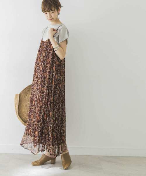 URBAN RESEARCH（アーバンリサーチ）の「Ryシフォンフラワーキャミワンピース（ワンピース・レディース・ネイビー/レッド系その他/イエロー・FREE）」の9枚目の写真