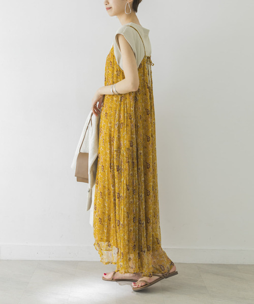URBAN RESEARCH（アーバンリサーチ）の「Ryシフォンフラワーキャミワンピース（ワンピース・レディース・ネイビー/レッド系その他/イエロー・FREE）」の15枚目の写真