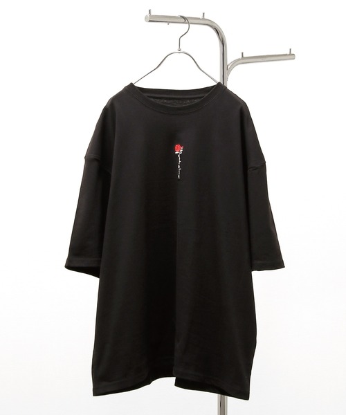 ZIP FIVE(ジップファイブ)の「【ZIP FIVE】オーバーサイズ 薔薇刺繍半そでTシャツ(Tシャツ/カットソー・メンズ・ホワイト/ブラック/ホワイト系/ブラック系・MEDIUM/LARGE)」の1枚目の写真