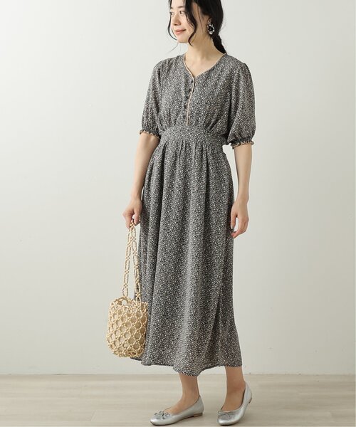 セール 花柄vネックワンピース 5分袖 ワンピース Frames Ray Cassin フレームスレイカズン のファッション通販 Zozotown