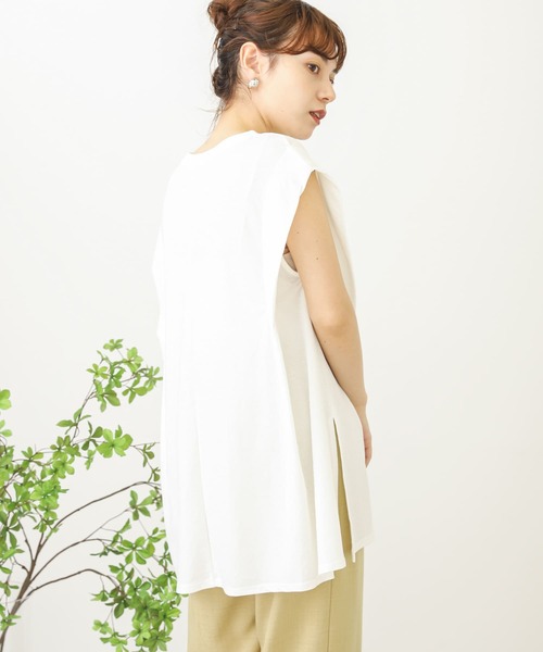 SENSE OF PLACE by URBAN RESEARCH（センスオブプレイスバイアーバンリサーチ）の「ショルダータックチュニックトップ（Tシャツ/カットソー・レディース・オフホワイト/ブラック/ベージュ・ONE）」の18枚目の写真