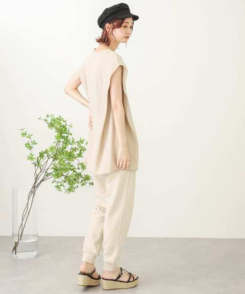 SENSE OF PLACE by URBAN RESEARCH（センスオブプレイスバイアーバンリサーチ）の「ショルダータックチュニックトップ（Tシャツ/カットソー・レディース・オフホワイト/ブラック/ベージュ・ONE）」の16枚目の写真