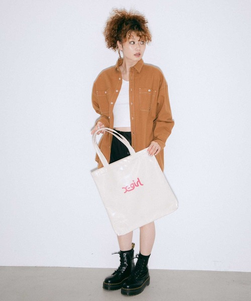 X-girl（エックスガール）の「MILLS LOGO TOTE BAG（トートバッグ・レディース・ブラック/ホワイト/マルチ・ONE SIZE）」の5枚目の写真