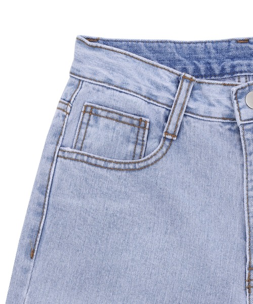 Figments（フィグメンツ）の「グラデーションフリンジデニムパンツ（デニムパンツ・レディース・ライトインディゴブルー・SMALL/MEDIUM/LARGE）」の7枚目の写真