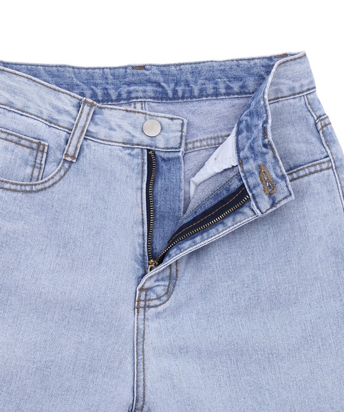 Figments（フィグメンツ）の「グラデーションフリンジデニムパンツ（デニムパンツ・レディース・ライトインディゴブルー・SMALL/MEDIUM/LARGE）」の8枚目の写真