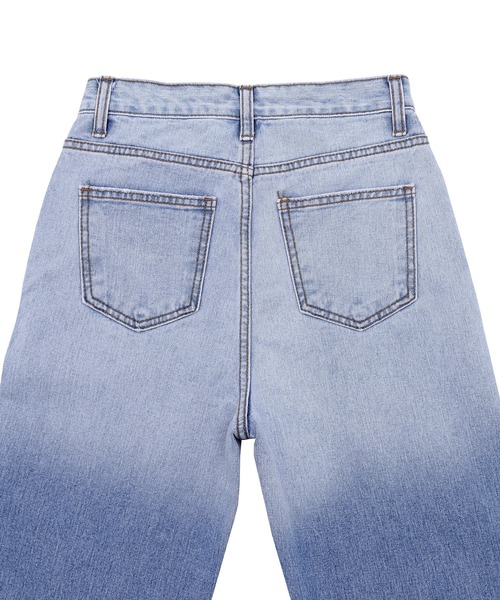 Figments（フィグメンツ）の「グラデーションフリンジデニムパンツ（デニムパンツ・レディース・ライトインディゴブルー・SMALL/MEDIUM/LARGE）」の9枚目の写真