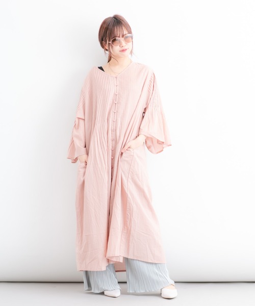 Wordtrobe（ワードトローブ）の「【wordtrobe】ピンタックロングガウンワンピース（ワンピース・レディース・カーキ/オフホワイト/ネイビー/ライトピンク・FREE）」の4枚目の写真