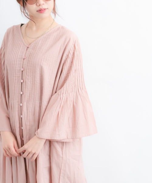 Wordtrobe（ワードトローブ）の「【wordtrobe】ピンタックロングガウンワンピース（ワンピース・レディース・カーキ/オフホワイト/ネイビー/ライトピンク・FREE）」の22枚目の写真