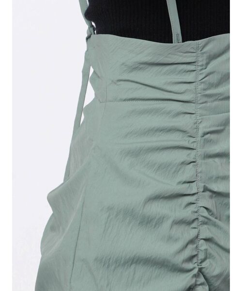 LAGUNAMOON（ラグナムーン）の「ウエストギャザーサスペンダースカート（スカート・レディース・ブラック/ブラウン/ミント・SMALL/MEDIUM）」の4枚目の写真