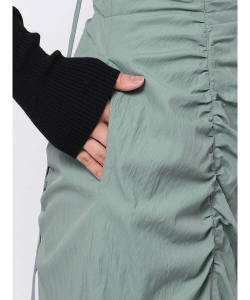 LAGUNAMOON（ラグナムーン）の「ウエストギャザーサスペンダースカート（スカート・レディース・ブラック/ブラウン/ミント・SMALL/MEDIUM）」の20枚目の写真