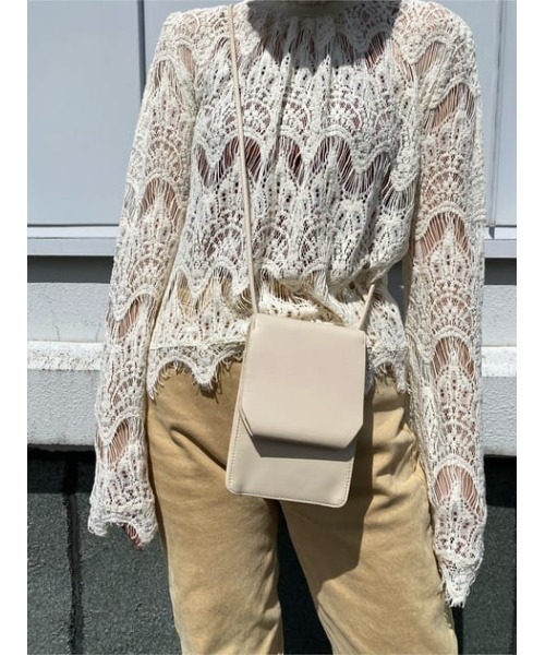 MOUSSY（マウジー）の「SCALLOPED LACE トップス（Tシャツ/カットソー・レディース・ブラック/アイボリー・FREE）」の16枚目の写真