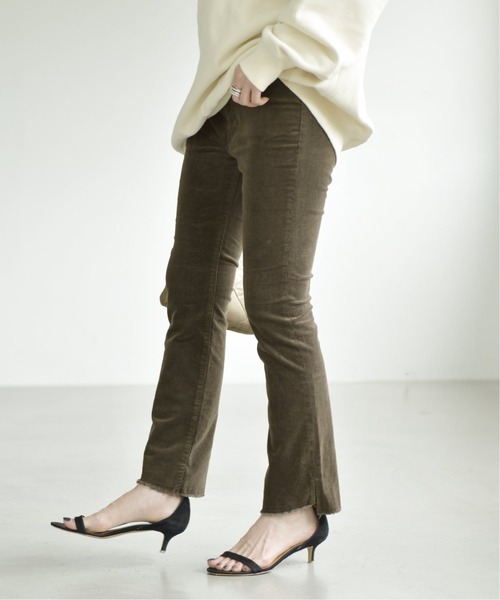 Spick & Span（スピックアンドスパン）の「コーデュロイミッドライズミニフレアスリム◆（その他パンツ・レディース・チャコールグレー/ライトグレー/カーキ・34/36/38/40）」の16枚目の写真