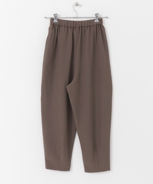 URBAN RESEARCH DOORS(アーバンリサーチドアーズ)の「アイロンレスバナナパンツ(その他パンツ・レディース・ブラック/モカ・ONE)」の16枚目の写真