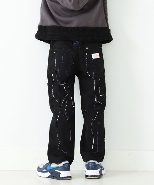 B:MING by BEAMS（ビーミングバイビームス）の「UNIVERSAL OVERALL × B:MING by BEAM / 別注 スプラッシュ ペインターパンツ（110~150cm）（チノパンツ・キッズ・ブラック/ベージュ/ブラウン・110/120/130/140/150）」の6枚目の写真