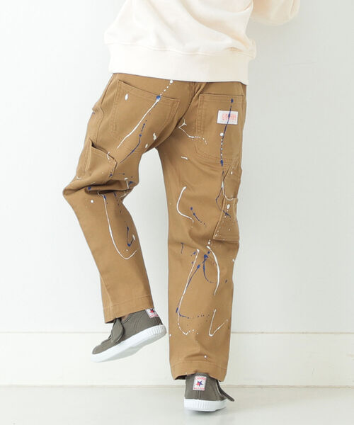 B:MING by BEAMS（ビーミングバイビームス）の「UNIVERSAL OVERALL × B:MING by BEAM / 別注 スプラッシュ ペインターパンツ（110~150cm）（チノパンツ・キッズ・ブラック/ベージュ/ブラウン・110/120/130/140/150）」の9枚目の写真