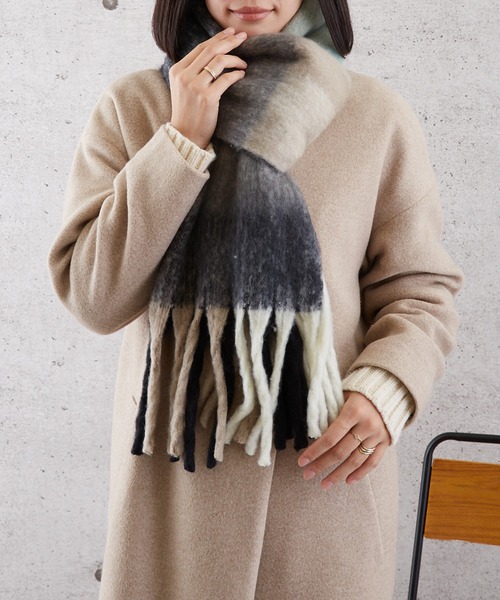 Mayree（メイリー）の「【Mayree】ボリュームフリンジチェック柄マフラー（マフラー・レディース・パープル/イエロー/グリーン・FREE）」の9枚目の写真