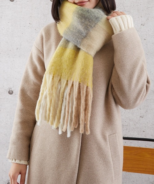 Mayree（メイリー）の「【Mayree】ボリュームフリンジチェック柄マフラー（マフラー・レディース・パープル/イエロー/グリーン・FREE）」の8枚目の写真