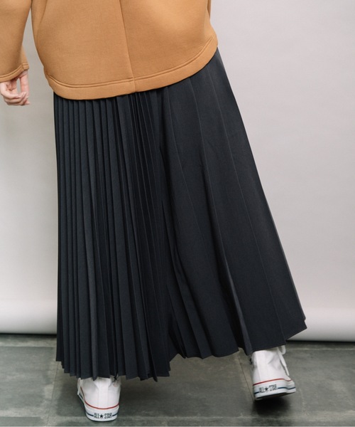 refinedworks(リファインドワークス)の「manywayロングプリーツスカート(スカート・レディース・チャコールグレー/ベージュ/ブルー・FREE)」の9枚目の写真