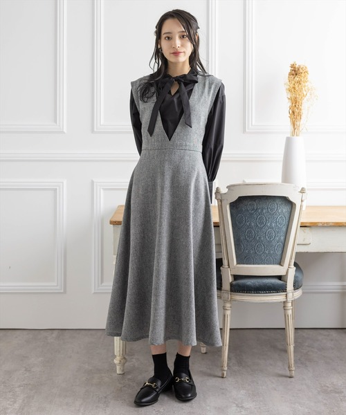 clear（クリア）の「ツイードVネックロングワンピース