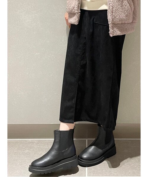 Cutie Blonde（キューティーブロンド）の「◆【S-L】コーデュロイベイカースカート（スカート・レディース・ライトブルー/ブラック/サンドベージュ・01/02/03）」の2枚目の写真