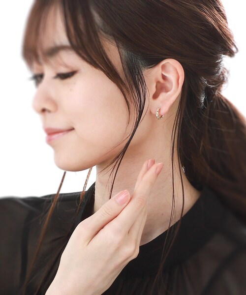 K10ミラーカット 中折れ フープピアス（ピアス（両耳用））｜COCOSHNIK