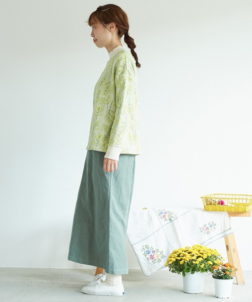 chambre de charme（シャンブルドゥシャーム）の「cdc 菜の花畑ジャカード　プルオーバー（Tシャツ/カットソー・レディース・オフホワイト/ブルー・FREE）」の5枚目の写真