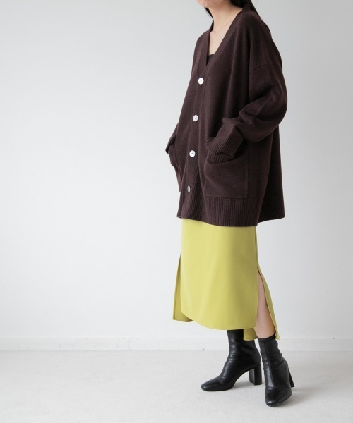 yuw（ユウ）の「SLIT FLARE SKIRT　238250（スカート・レディース・ブラック/イエロー・MEDIUM/LARGE）」の5枚目の写真