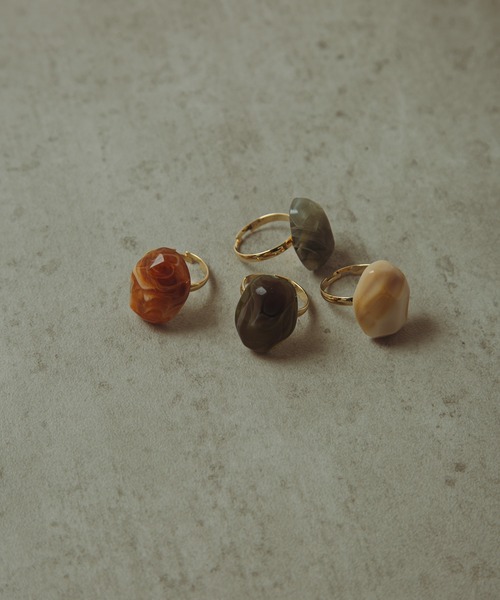 COLOR TOKYO ACCESSORIES（カラートウキョウアクセサリー）の「ストーンアクリルリング（リング・レディース・ブラック/ベージュ/ブラウン/グレー・FREE）」の18枚目の写真