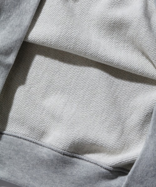 XLARGE（エクストララージ）の「XLARGE×Champion OLD OG CREWNECK SWEAT（スウェット・メンズ・ホワイト/ブラック/アッシュ/ネイビー/グリーン・M/XL/S/L）」の14枚目の写真