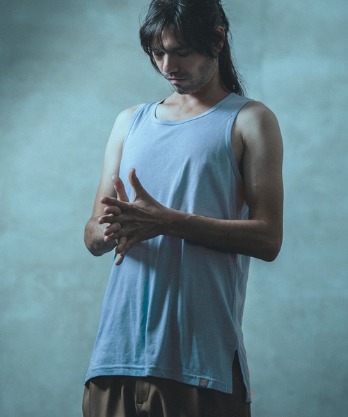ANGENEHM(アンゲネーム)の「mta469- Long Length Tank top (MADE IN JAPAN) タンクトップ(タンクトップ・メンズ・ホワイト/ブラック/ブルー/グリーン・M/L)」の4枚目の写真