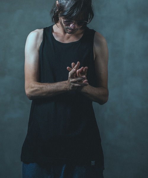 ANGENEHM(アンゲネーム)の「mta469- Long Length Tank top (MADE IN JAPAN) タンクトップ(タンクトップ・メンズ・ホワイト/ブラック/ブルー/グリーン・M/L)」の12枚目の写真