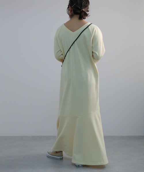 ap retro（アプレトロ）の「マーメイド前後２WAY ワンピース（ワンピース・レディース・ブラック/アイボリー/杢グレー/ブルー・FREE）」の19枚目の写真