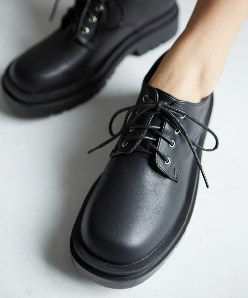 Fabby fabby(ファビィーファビィー)の「タンクソールトラックソールレースアップシューズ(ドレスシューズ・レディース・ブラック/オフホワイト・MEDIUM/SMALL/LARGE)」の9枚目の写真