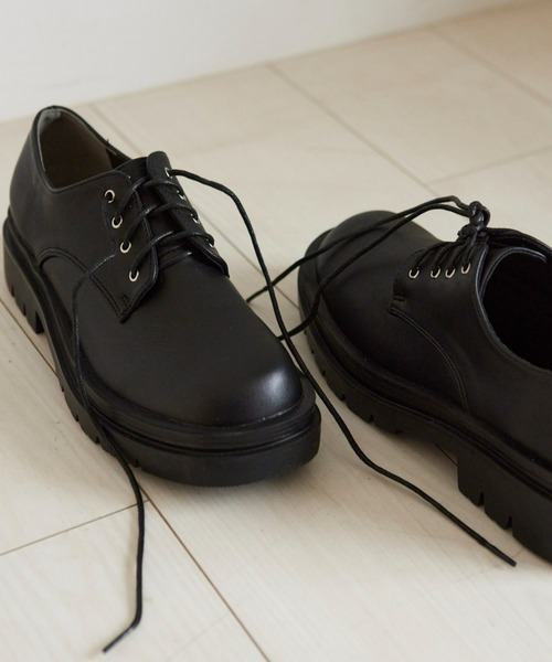 Fabby fabby(ファビィーファビィー)の「タンクソールトラックソールレースアップシューズ(ドレスシューズ・レディース・ブラック/オフホワイト・MEDIUM/SMALL/LARGE)」の8枚目の写真