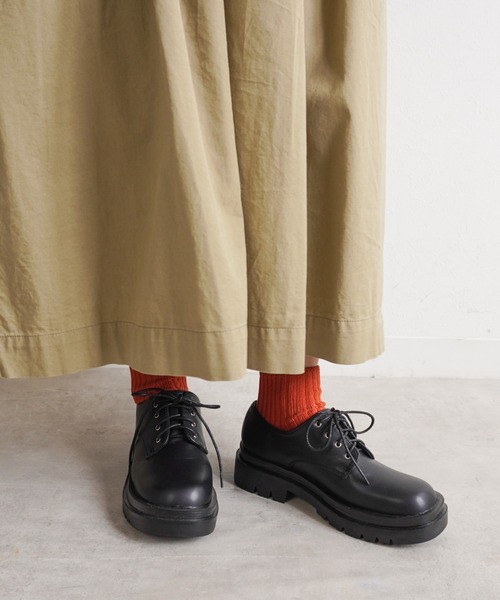 Fabby fabby(ファビィーファビィー)の「タンクソールトラックソールレースアップシューズ(ドレスシューズ・レディース・ブラック/オフホワイト・MEDIUM/SMALL/LARGE)」の21枚目の写真