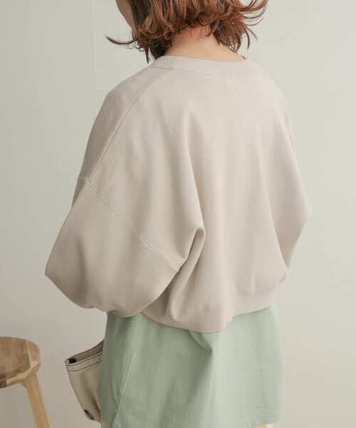 URBAN RESEARCH DOORS(アーバンリサーチドアーズ)の「ボリュームスリーブボレロカーディガン(カーディガン/ボレロ・レディース・ベージュ/グリーン・1)」の7枚目の写真