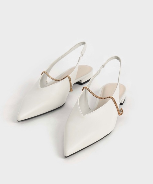 CHARLES & KEITH(チャールズ & キース)の「チェーンリンクスリングバック バレリーナフラット / Chain-Link Slingback Ballerina Flats(バレエシューズ・レディース・ブラック/オフホワイト・23cm/23.5cm/24.5cm/25cm/25.5cm/22.5cm)」の4枚目の写真